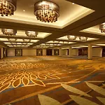 Hyatt Regency Orange County 3*