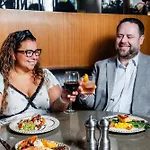 Hotel Hyatt Regency Orange County 3*