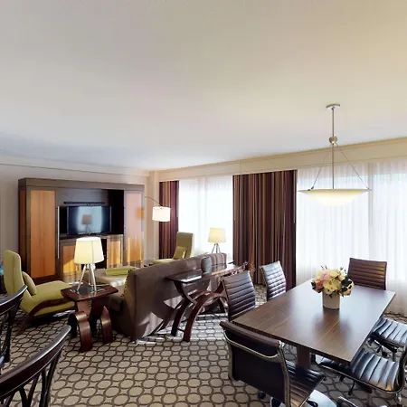 Hyatt Regency Orange County 3*
