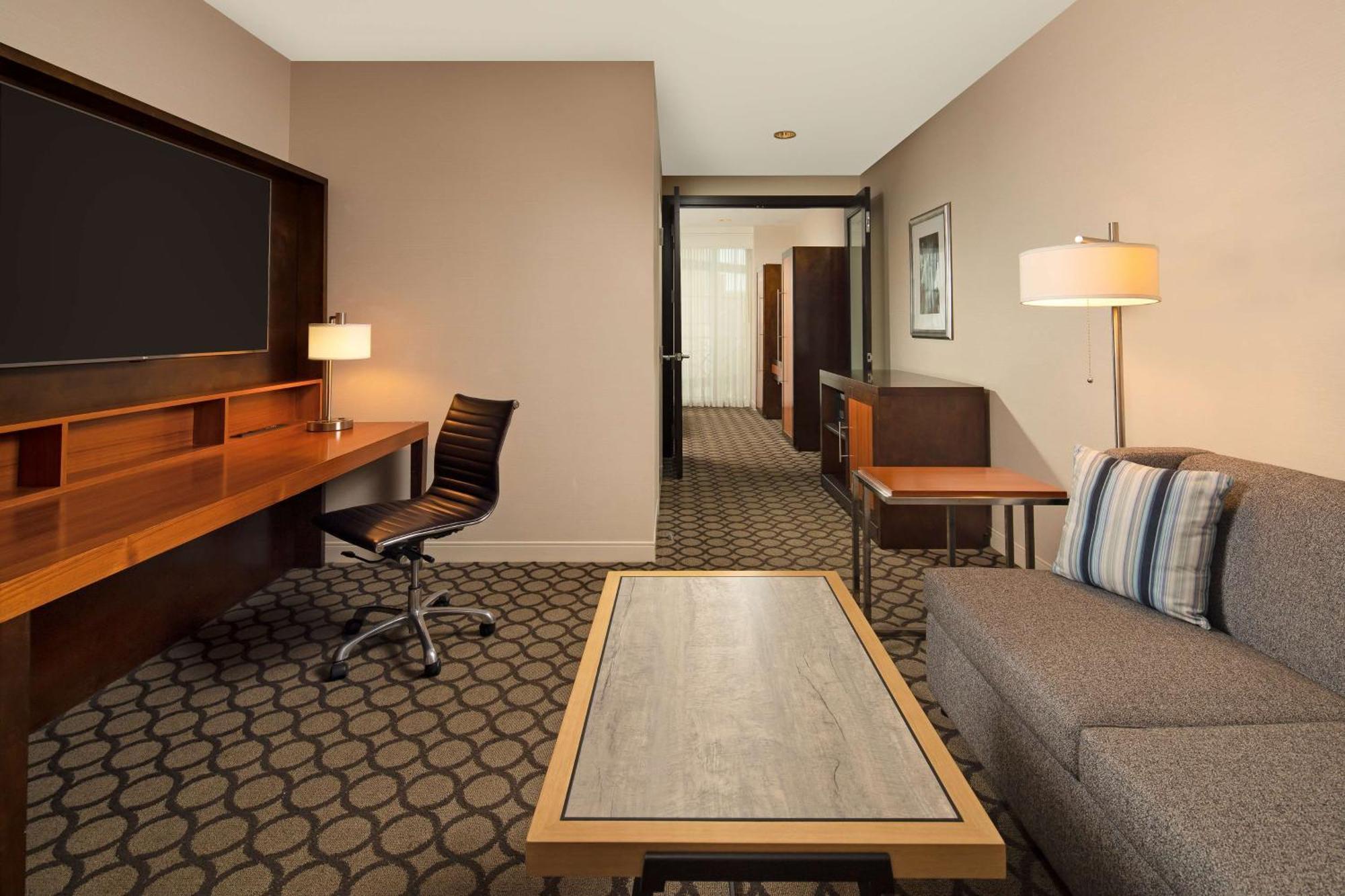 Hotel Hyatt Regency Orange County 3*