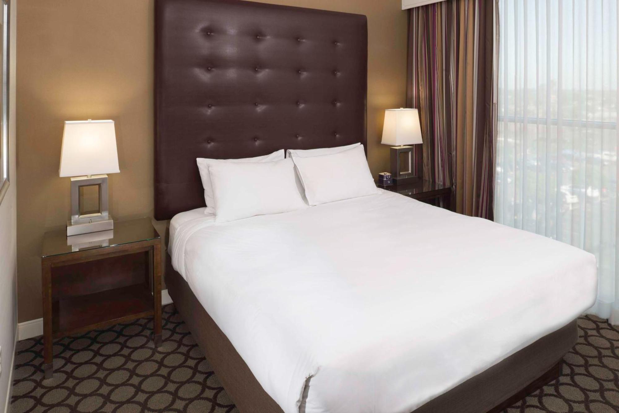 Hotel Hyatt Regency Orange County 3*