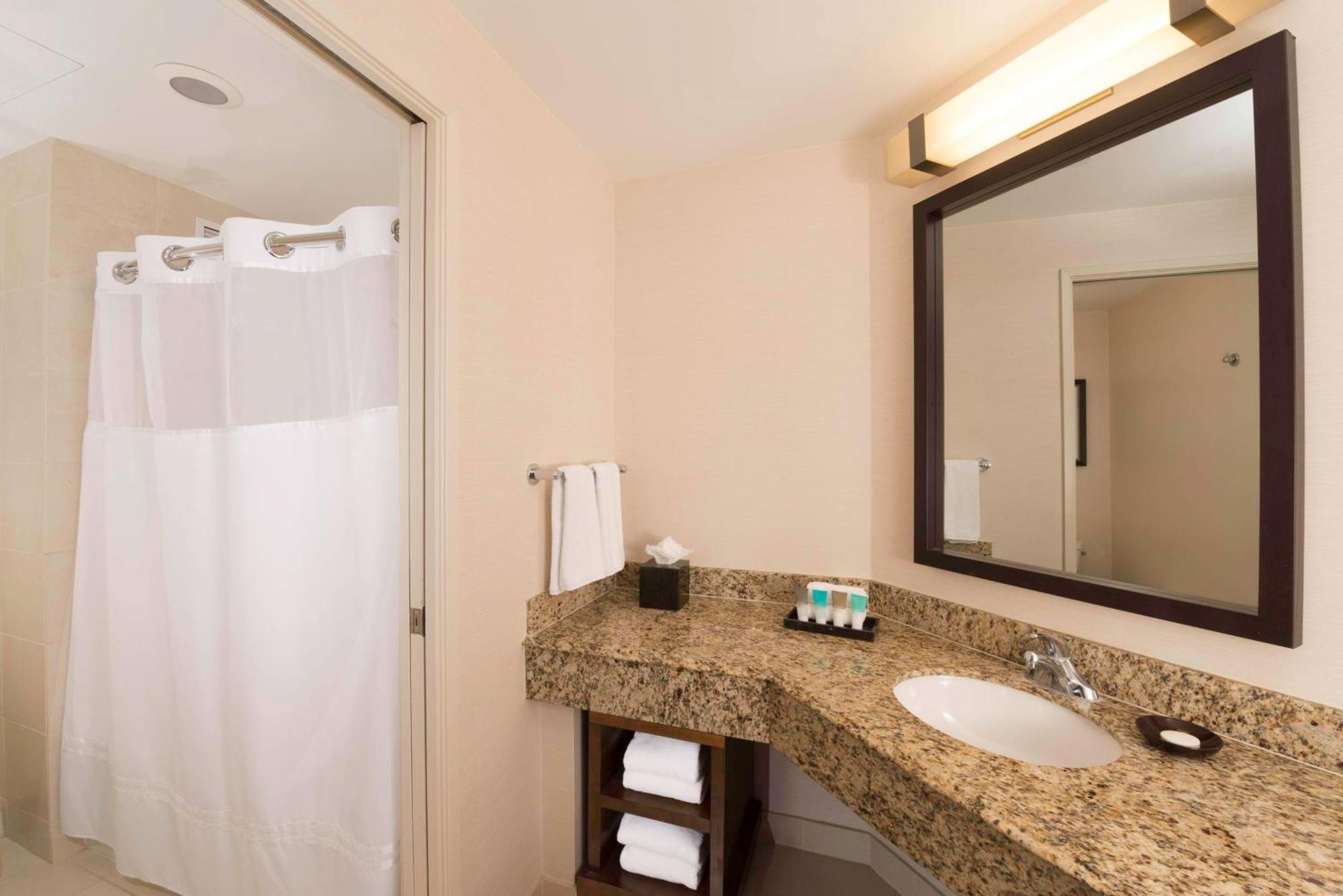 Hyatt Regency Orange County 3* Garden Grove