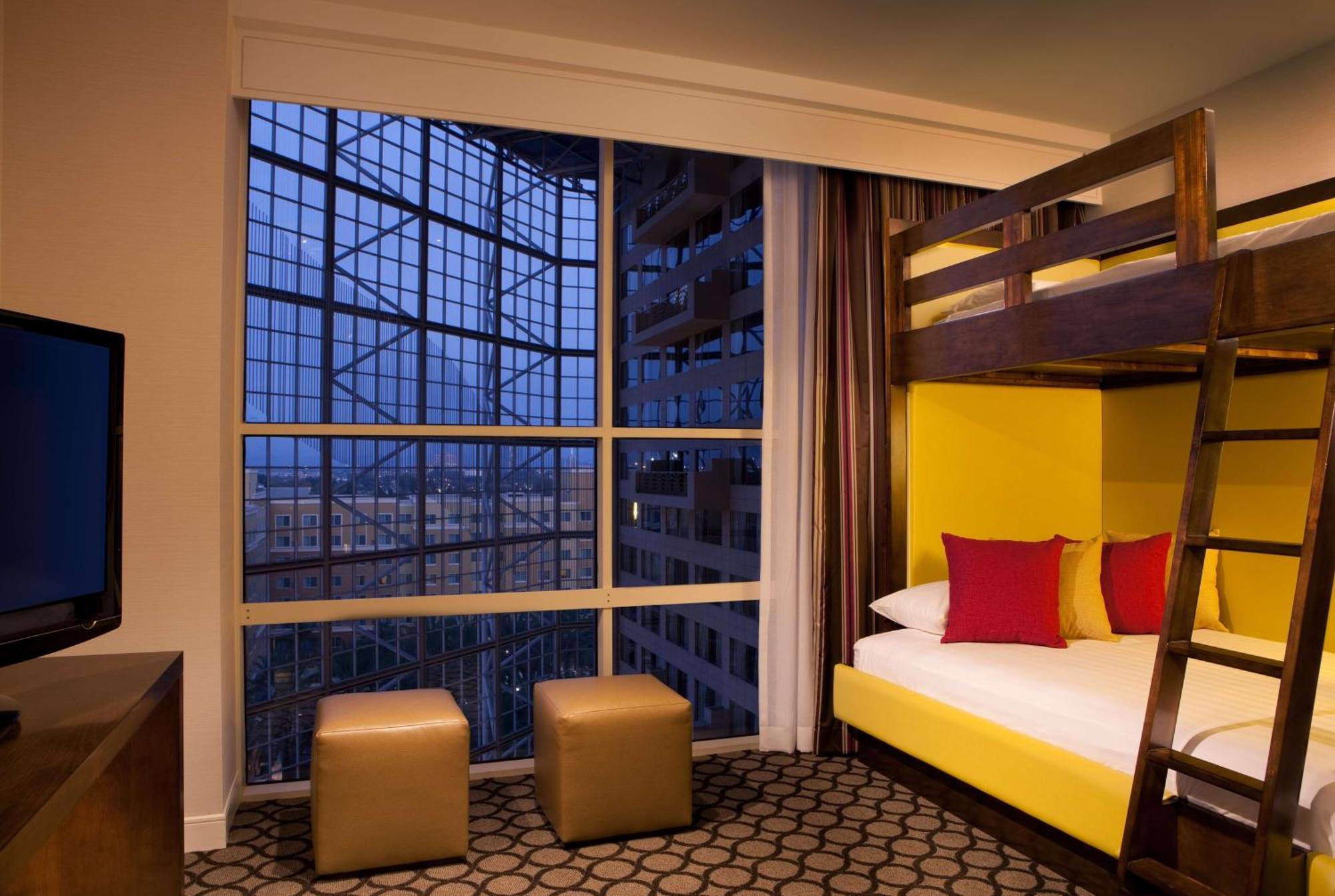 Hotel Hyatt Regency Orange County 3*