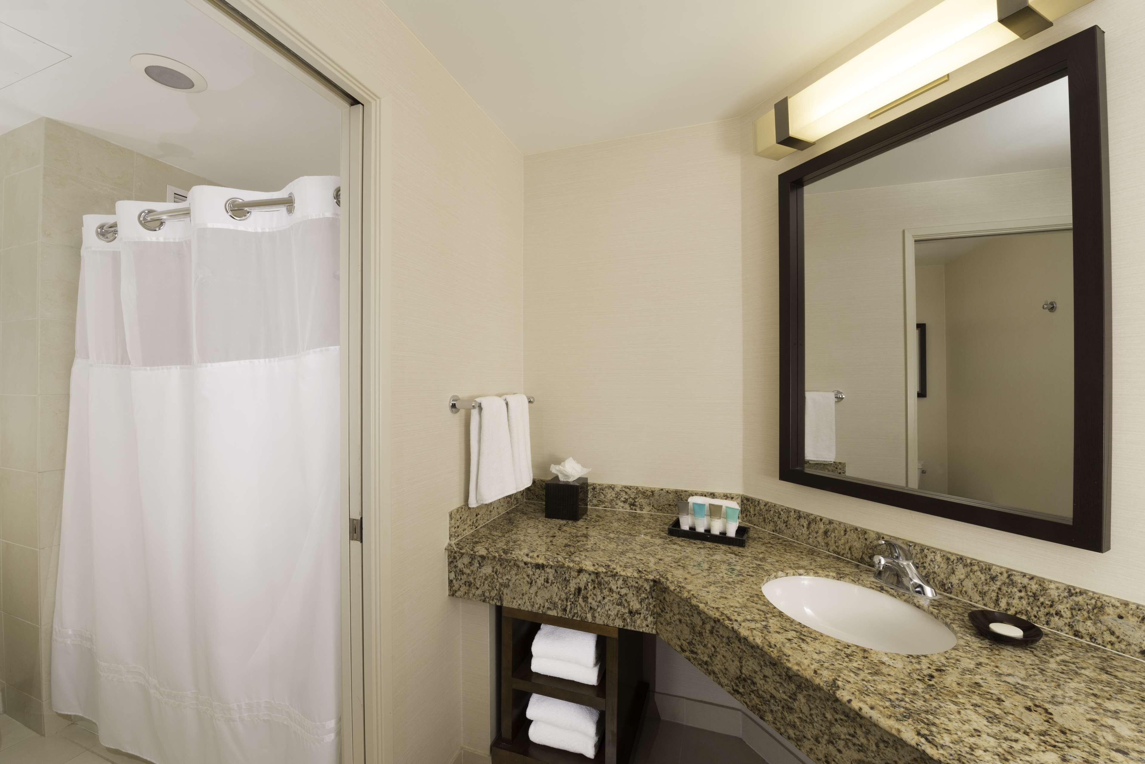 Hotel Hyatt Regency Orange County 3*